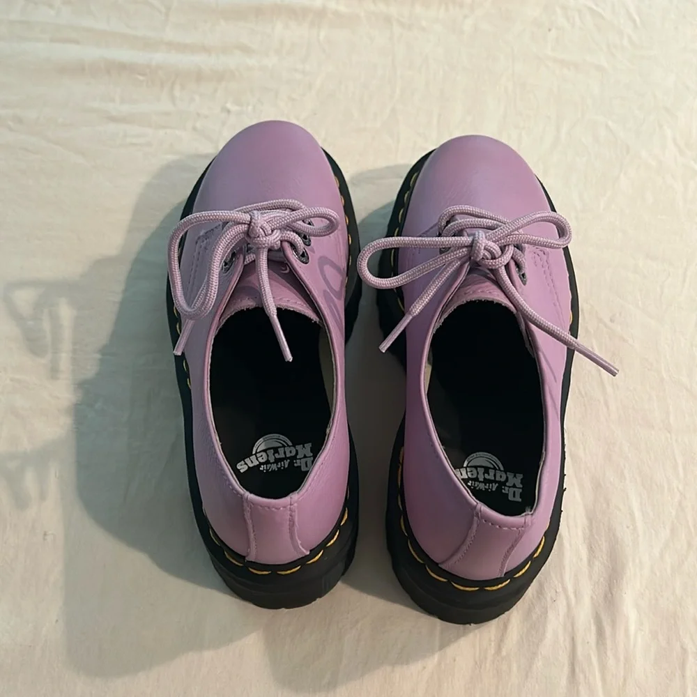 Dr. Martens platform lavender lace up leather oxford shoes - Picture 3 of 11